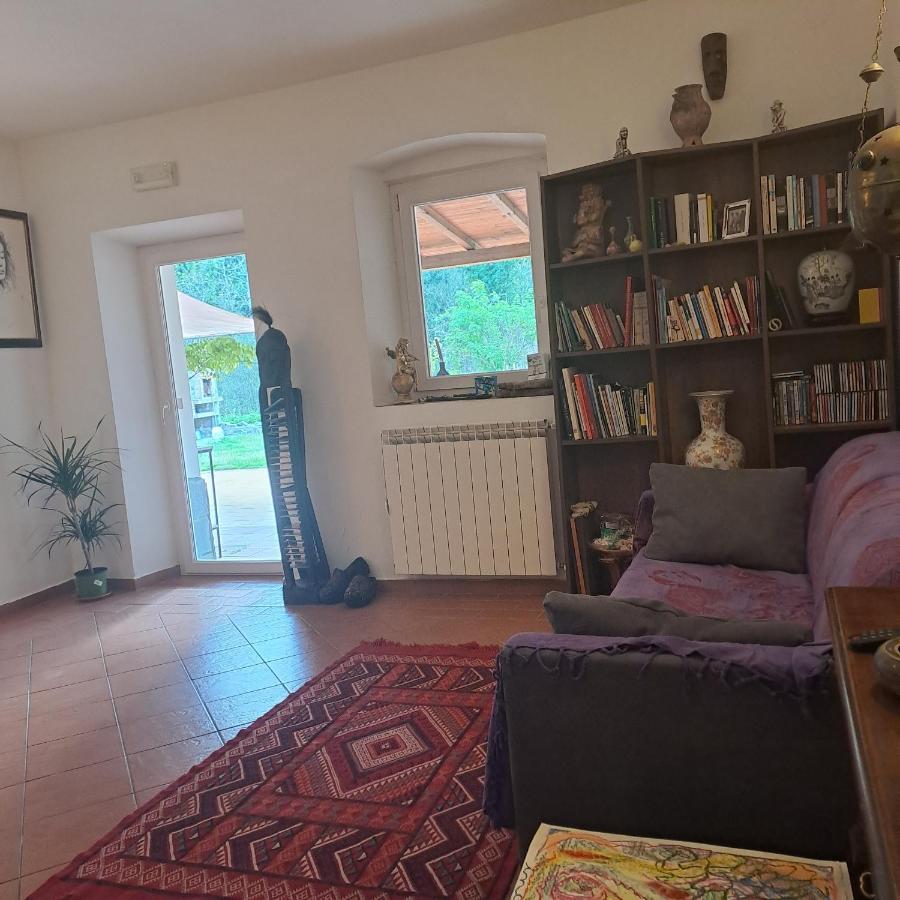 B&B La Casina Rosa La Spezia Valeriano Lunense ภายนอก รูปภาพ