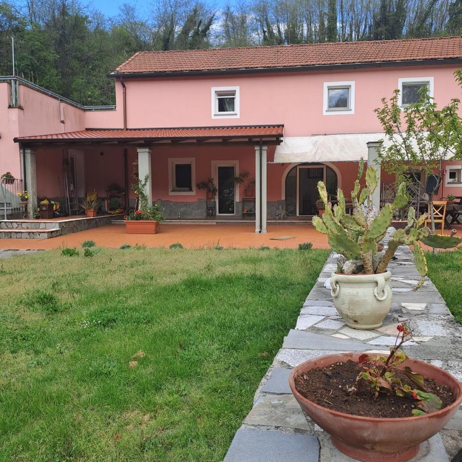 B&B La Casina Rosa La Spezia Valeriano Lunense ภายนอก รูปภาพ