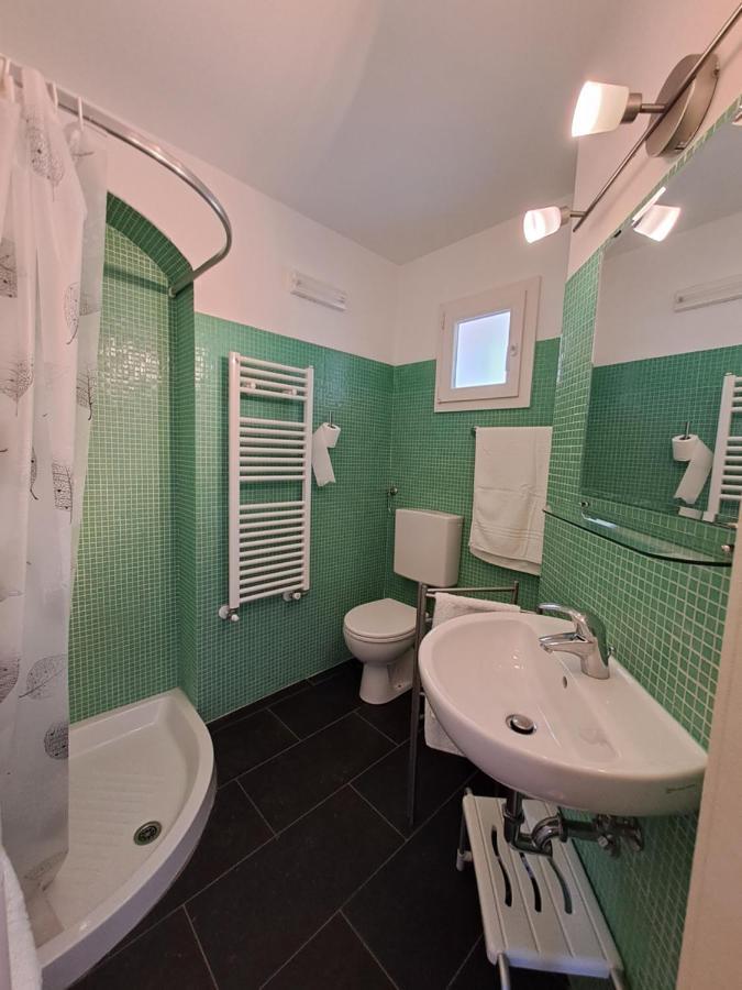B&B La Casina Rosa La Spezia Valeriano Lunense ภายนอก รูปภาพ